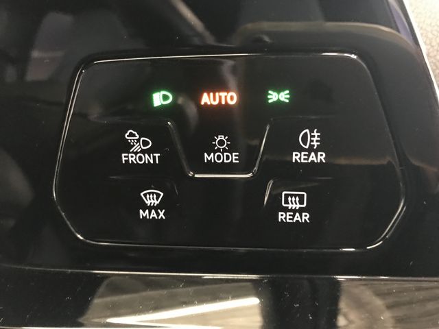 VOLKSWAGEN VOLKSWAGEN GOLF VARIANT 2021