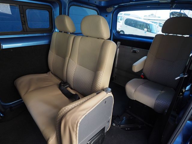 NISSAN NV200 VANETTE van 2019