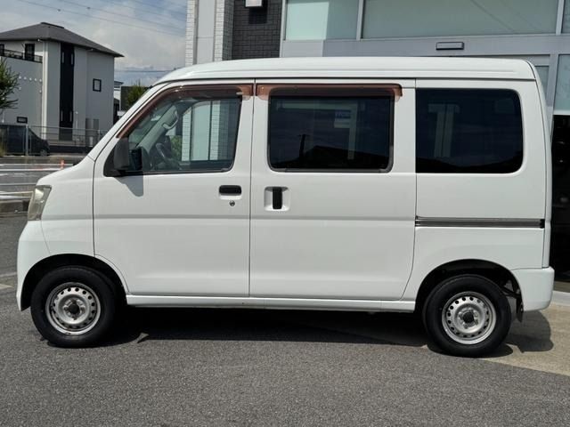 DAIHATSU HIJET CARGO 2015