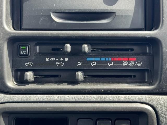 DAIHATSU HIJET CARGO 2015