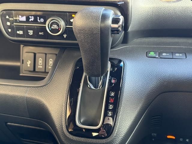 HONDA N BOX CUSTOM 2019