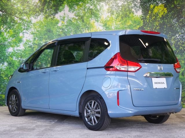 HONDA FREED HYBRID 2022
