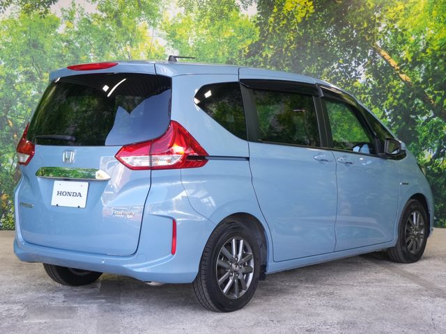 HONDA FREED HYBRID 2022