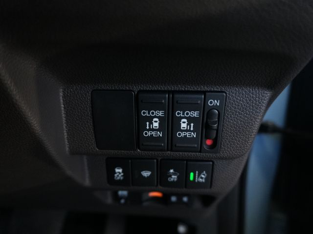 HONDA FREED HYBRID 2022