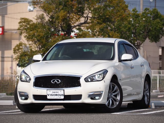 NISSAN FUGA HYBRID 2016