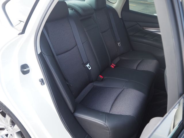 NISSAN FUGA HYBRID 2016