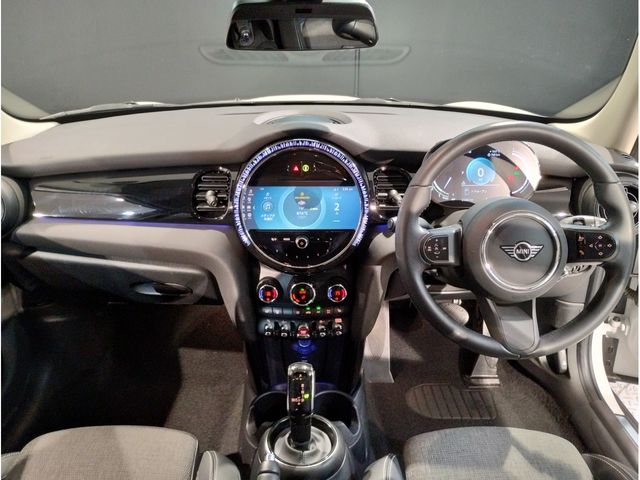 BMW MINI COOPER 5DOOR 2023