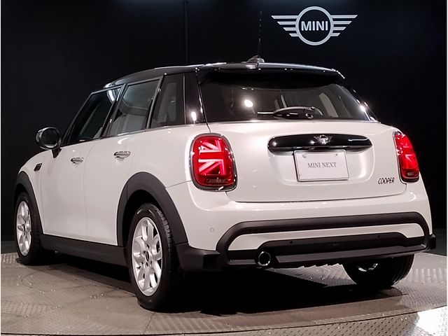 BMW MINI COOPER 5DOOR 2023