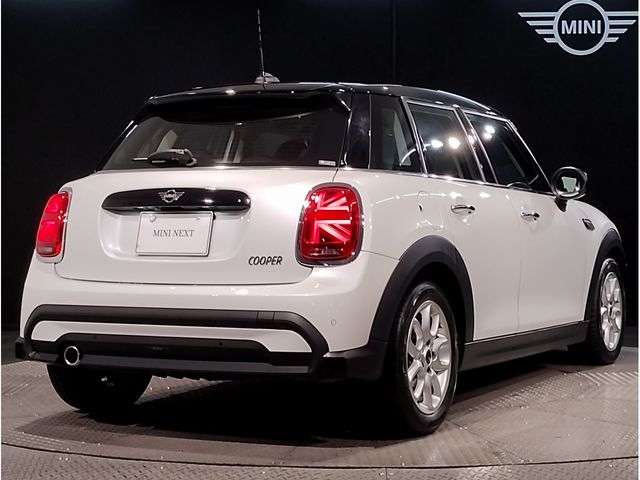 BMW MINI COOPER 5DOOR 2023