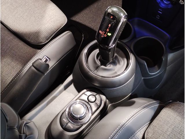 BMW MINI COOPER 5DOOR 2023