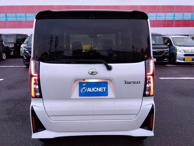 DAIHATSU TANTO CUSTOM 2022