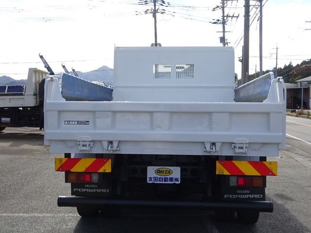 ISUZU FORWARD 2019