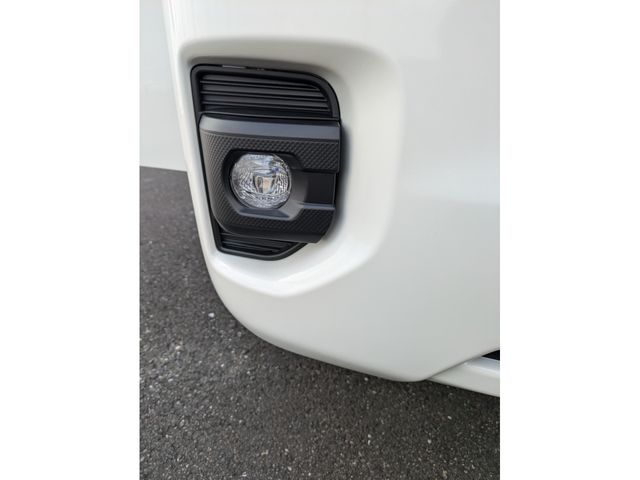 TOYOTA HIACE van 2WD 2025