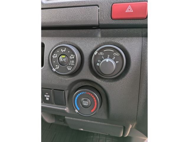 TOYOTA HIACE van 2WD 2025