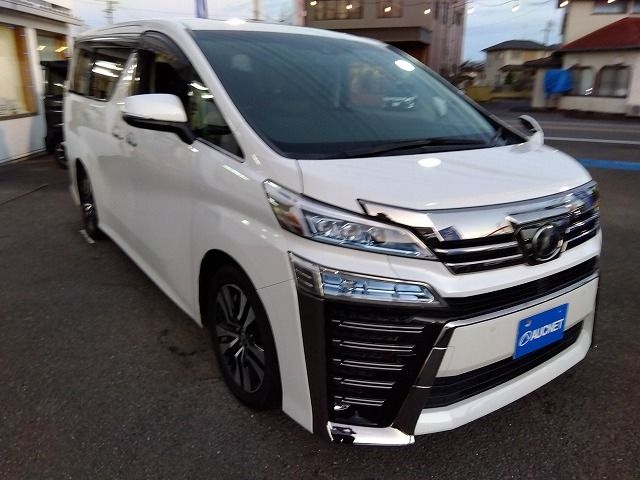TOYOTA VELLFIRE 2019