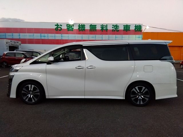 TOYOTA VELLFIRE 2019