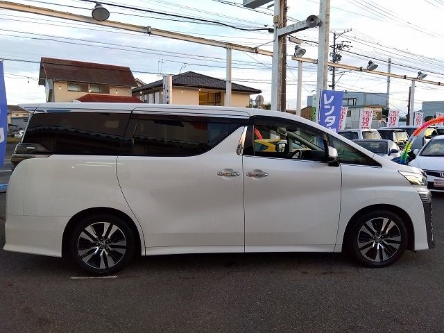 TOYOTA VELLFIRE 2019