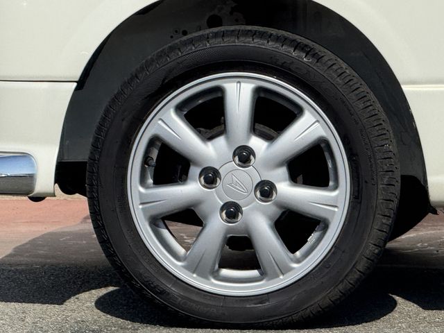 DAIHATSU MIRA GINO 4WD 2004