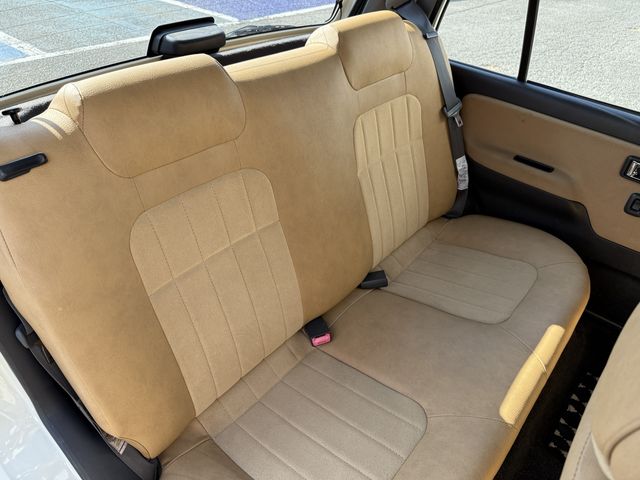 DAIHATSU MIRA GINO 4WD 2004