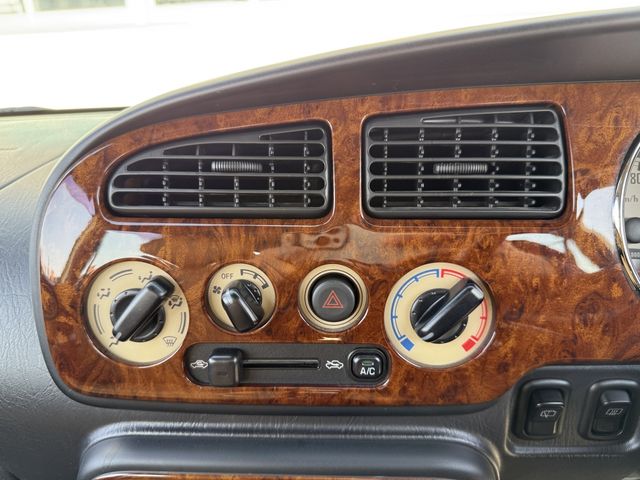 DAIHATSU MIRA GINO 4WD 2004