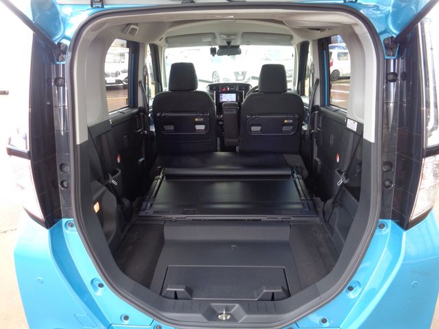 TOYOTA ROOMY 4WD 2020