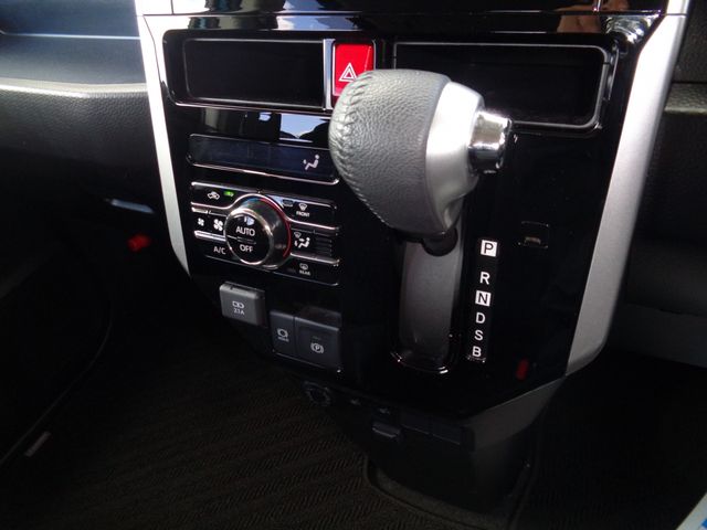 TOYOTA ROOMY 4WD 2020