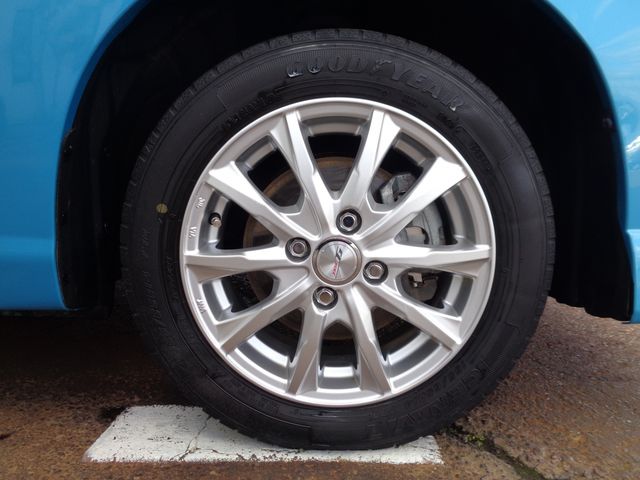 TOYOTA ROOMY 4WD 2020