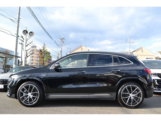 MERCEDES BENZ MERCEDES AMG GLA class 2025