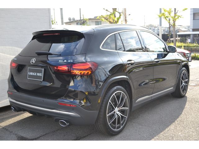 MERCEDES BENZ MERCEDES AMG GLA class 2025