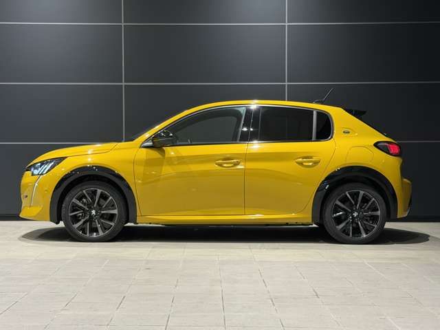 PEUGEOT PEUGEOT e-208 2024