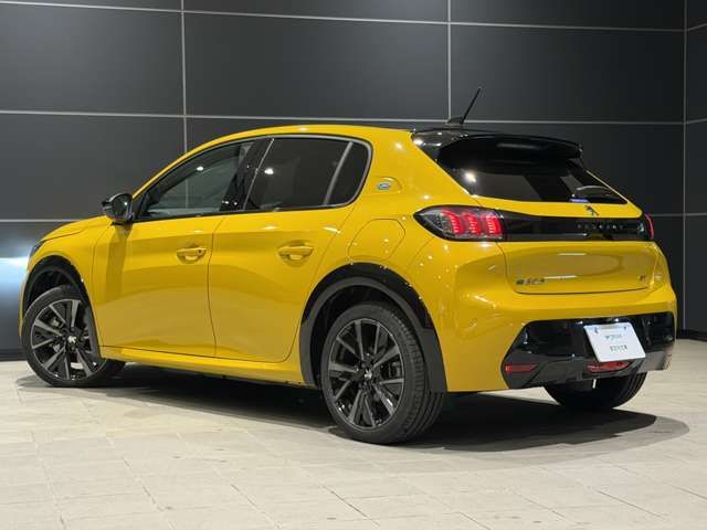 PEUGEOT PEUGEOT e-208 2024