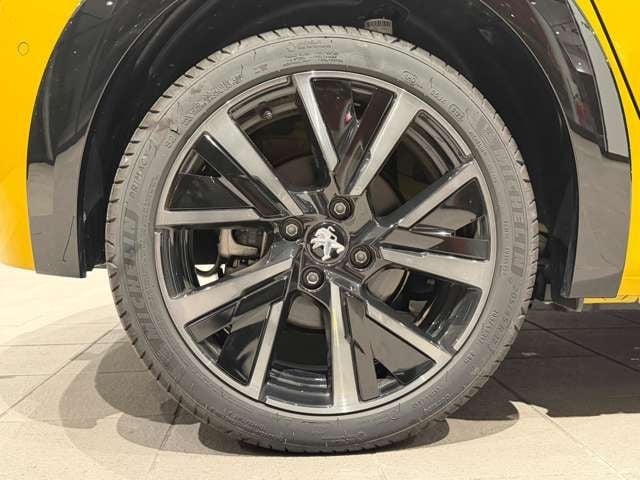 PEUGEOT PEUGEOT e-208 2024