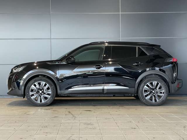 PEUGEOT PEUGEOT e-2008 2025