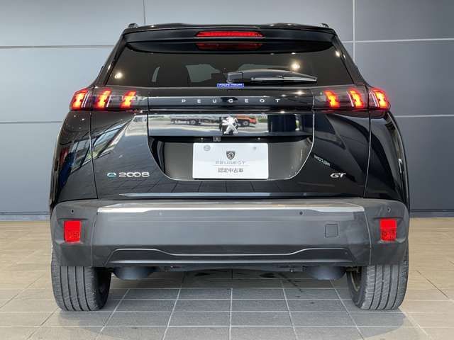 PEUGEOT PEUGEOT e-2008 2025