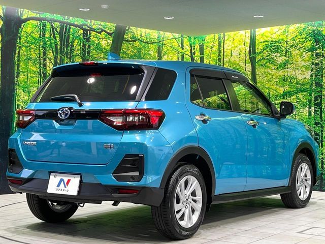 TOYOTA RAIZE HYBRID 2022