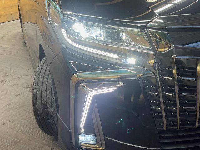 TOYOTA ALPHARD 2022