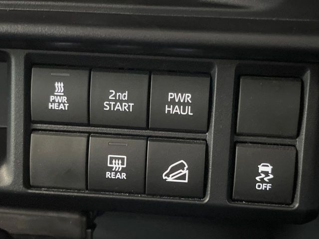 TOYOTA LANDCRUISER 70 2025