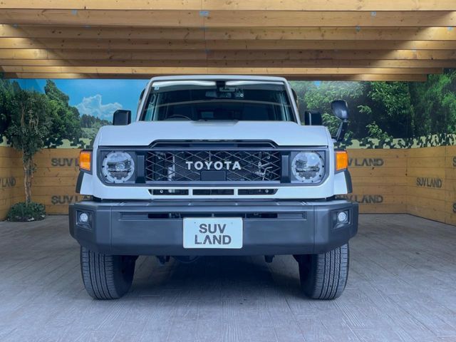 TOYOTA LANDCRUISER 70 2025