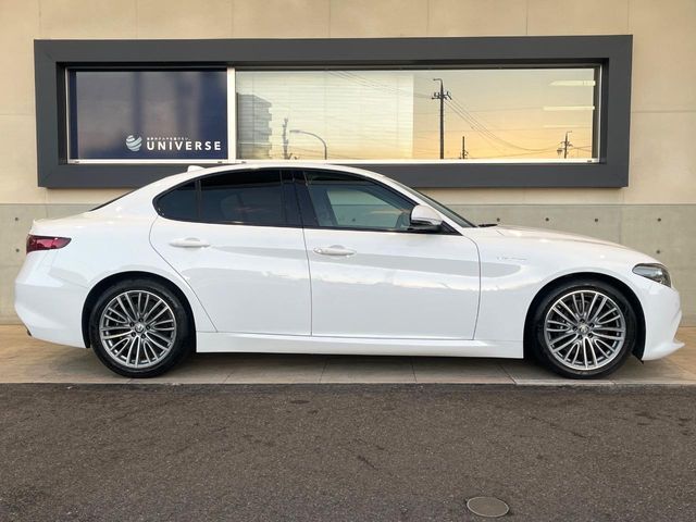 ALFAROMEO ALFAROMEO Giulia 2018