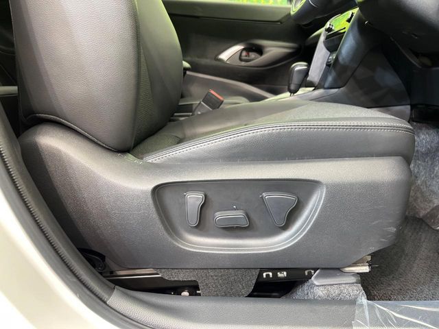 TOYOTA YARIS CROSS 2025