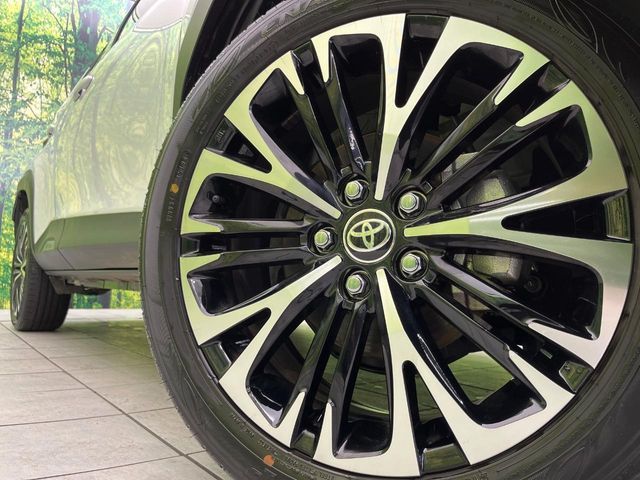 TOYOTA YARIS CROSS 2025