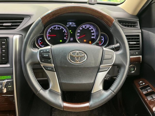 TOYOTA MARK X 2016