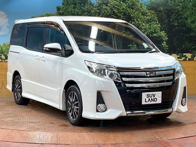 TOYOTA NOAH 2014