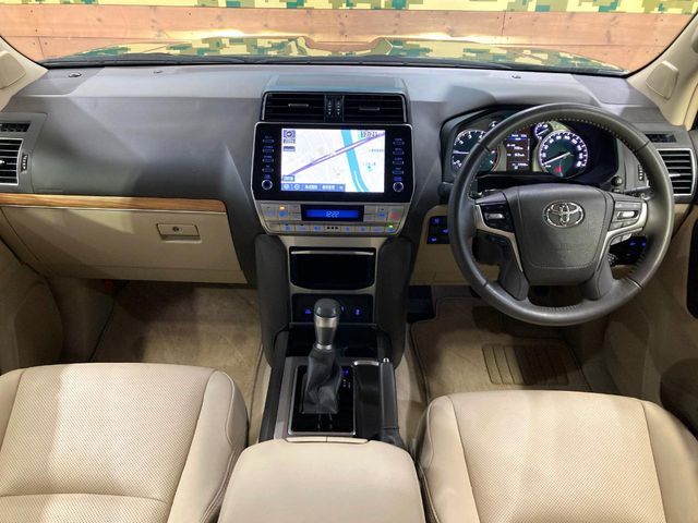 TOYOTA LANDCRUISER PRADO 2023