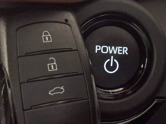 TOYOTA CROWN CROSSOVER 2023