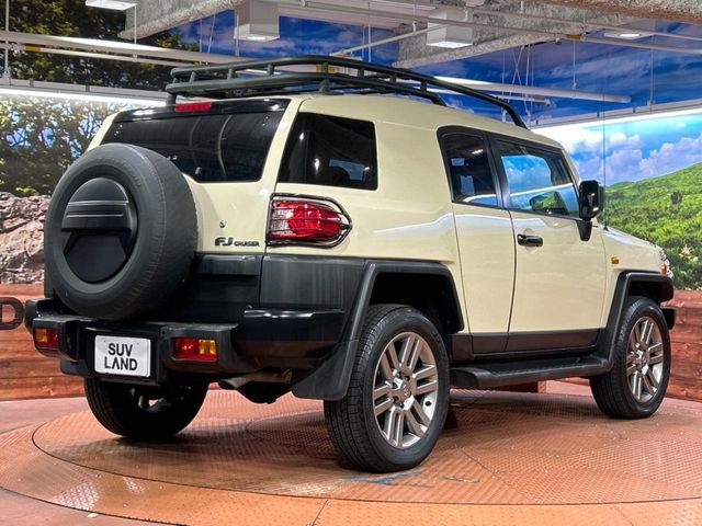 TOYOTA FJ CRUISER 4WD 2017