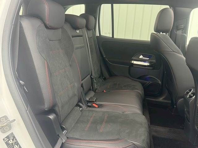 MERCEDES BENZ MERCEDES BENZ GLB 2024