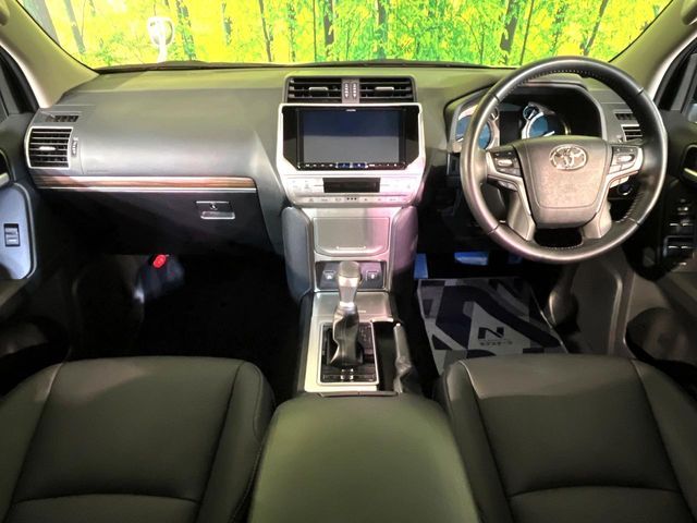 TOYOTA LANDCRUISER PRADO 2022