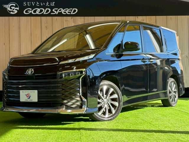 TOYOTA VOXY 2022