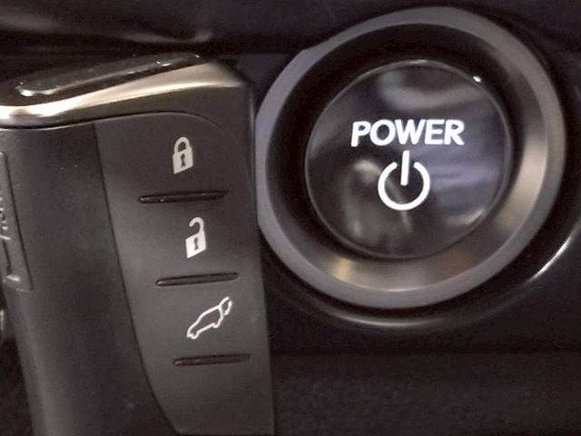 TOYOTA LEXUS UX250h 2023